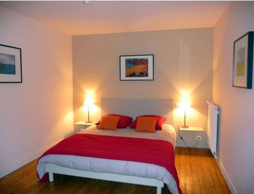 La Maison D'A Cote Bed & Breakfast Alencon Ruang foto